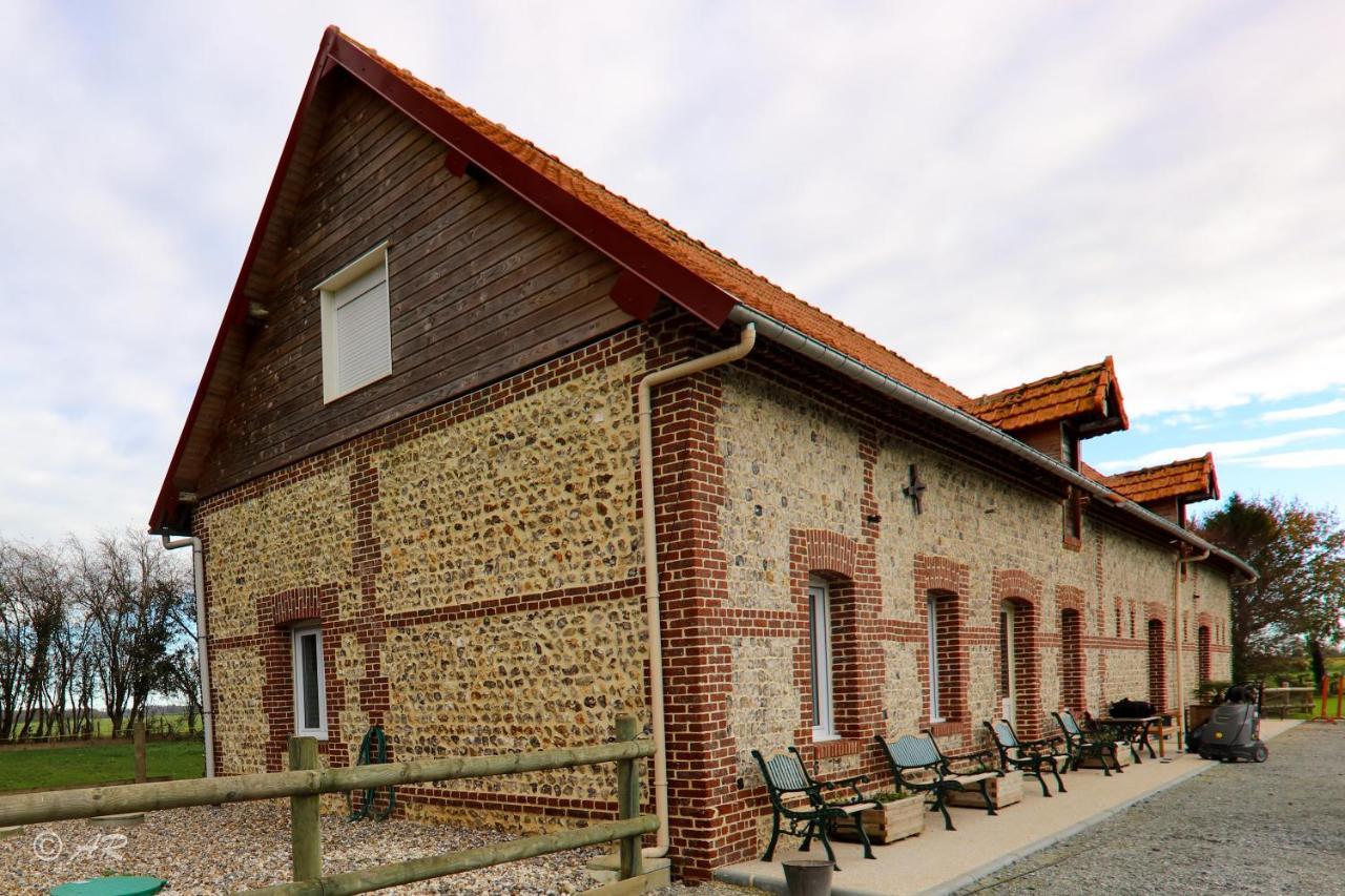 La Grange Aux Hortensias Thiergeville Exteriör bild
