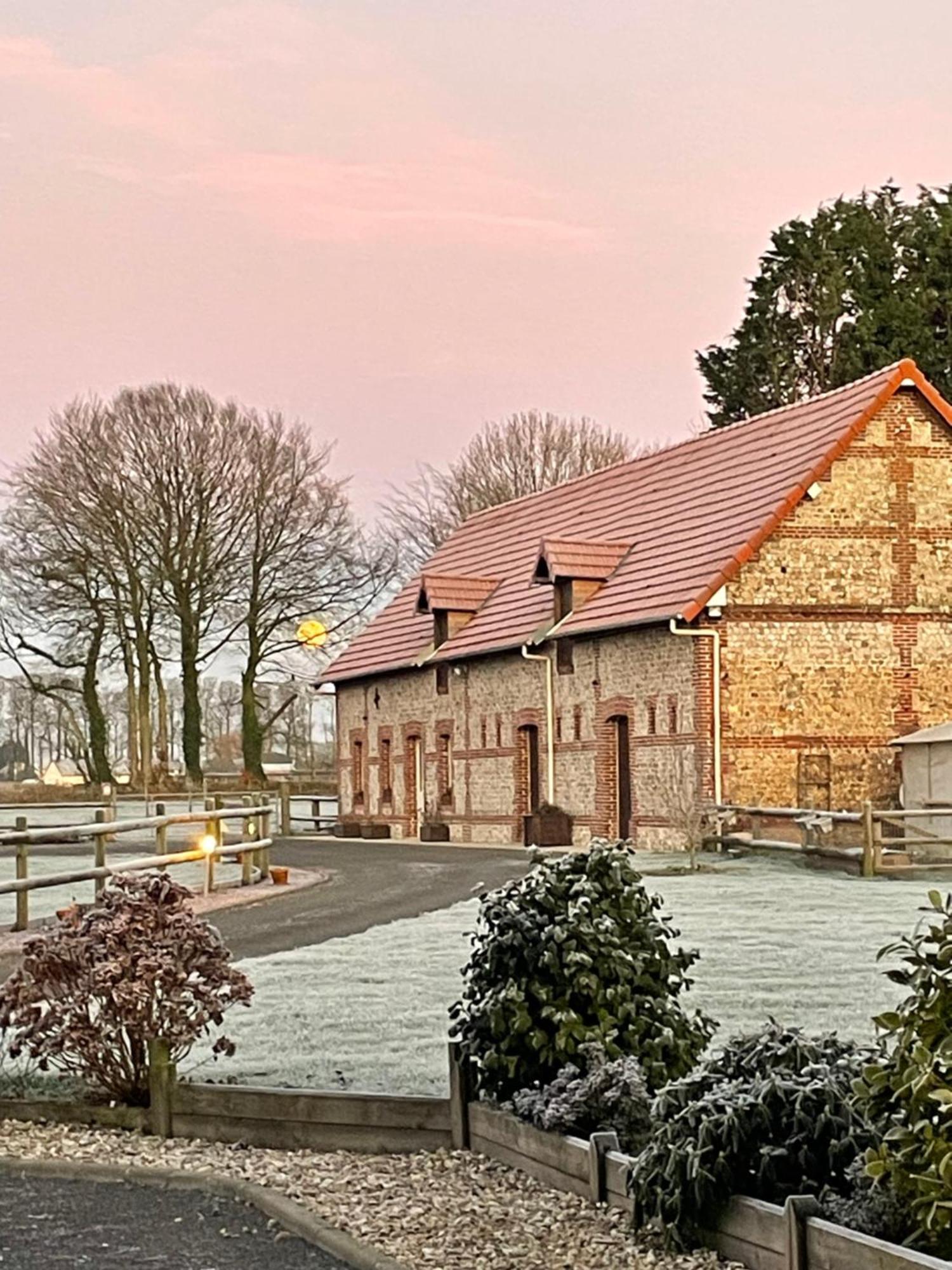 La Grange Aux Hortensias Thiergeville Exteriör bild